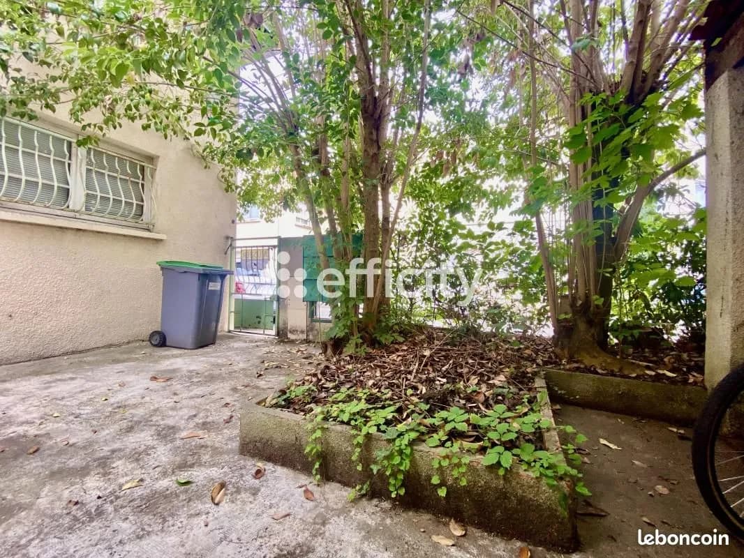 Immeuble 60 m² - Photo 1