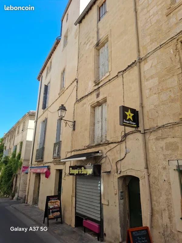 Petit immeuble centre historique Montpellier - Photo 1