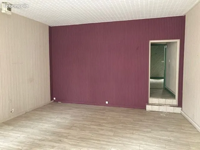 Boutique avec ensemble immobilier - Photo 1