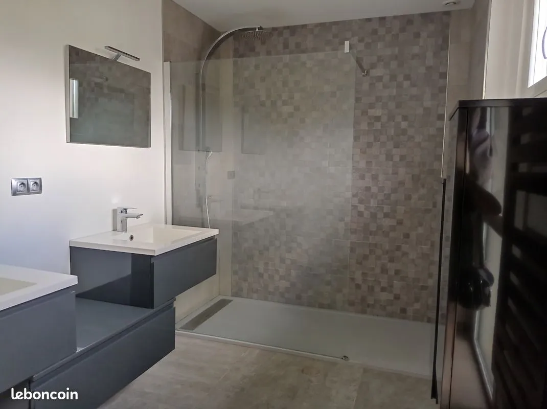 Immeuble 853 m² - Photo 1