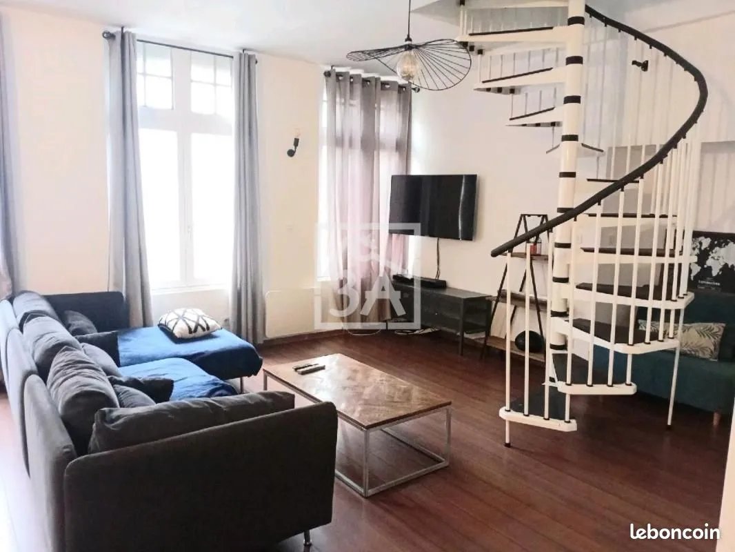 Immeuble 153 m² - Photo 1