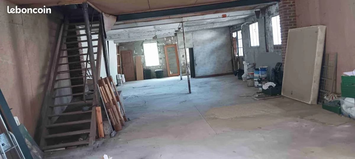 LOFT OU IMMEUBLE 350 M2 à créer 75 KM de PARIS CENTRE VILLERS COTTERETS - Photo 1