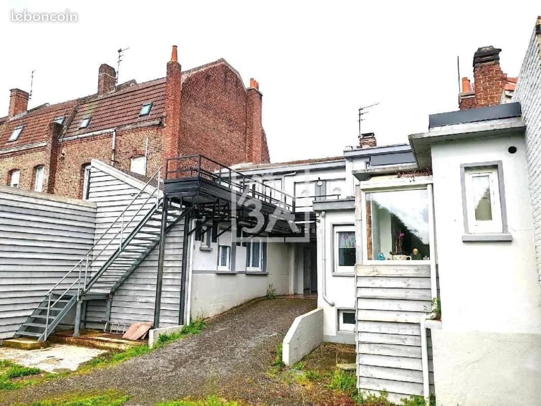 Immeuble de rapport 215 m² - Photo 1