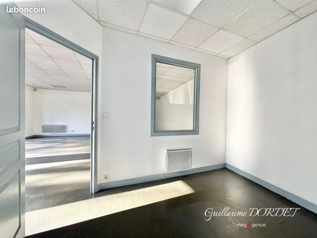 Immeuble 320 m² - Photo 1