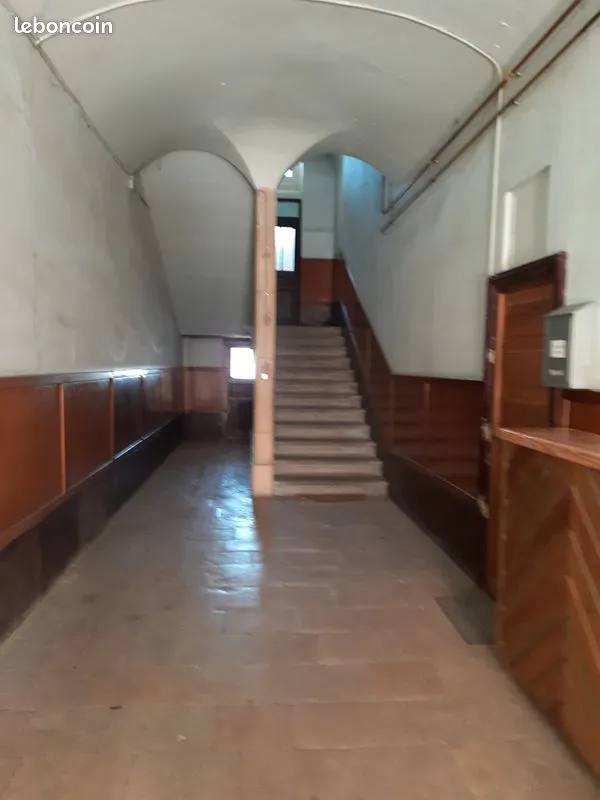 LA CLAYETTE immeuble de rapport comprenant 1 commerce et 4 appartements 250000 - Photo 1