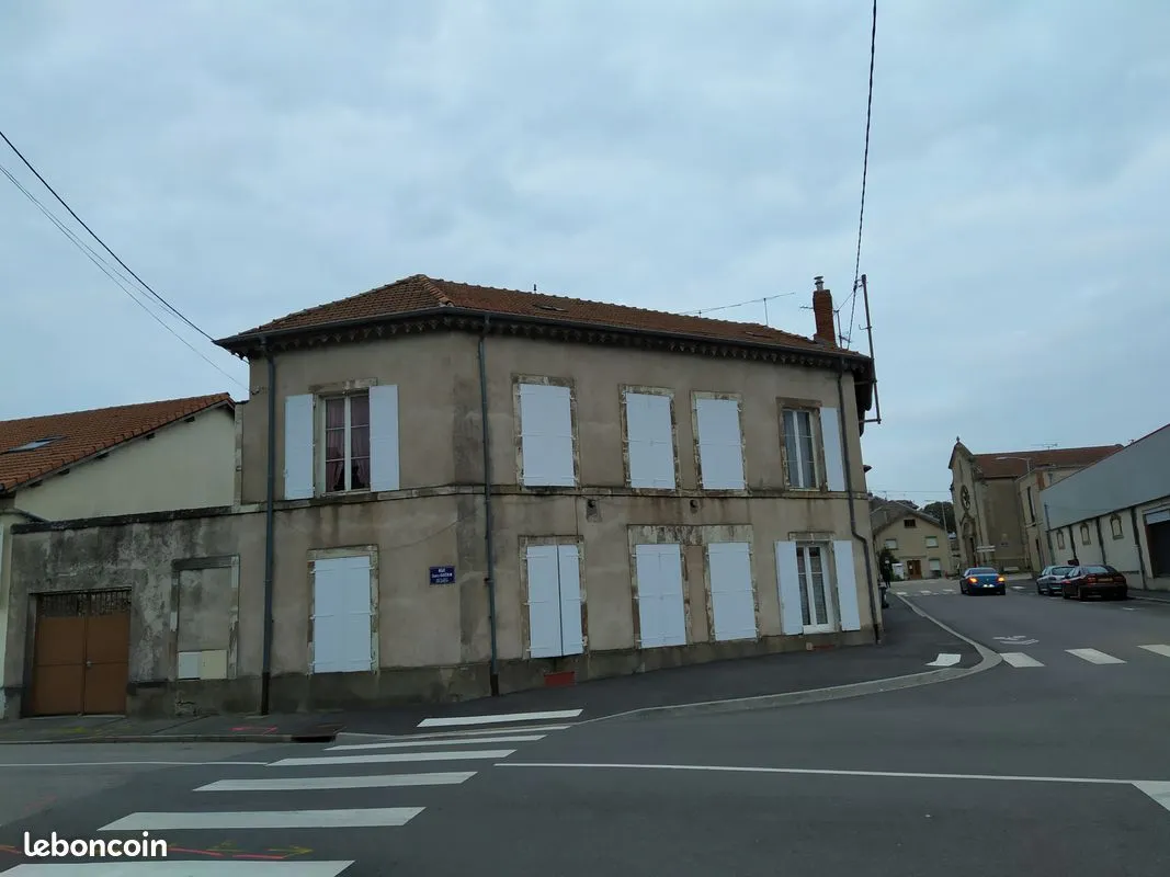 Immeuble de rapport 8 pièces 258 m² - Photo 1