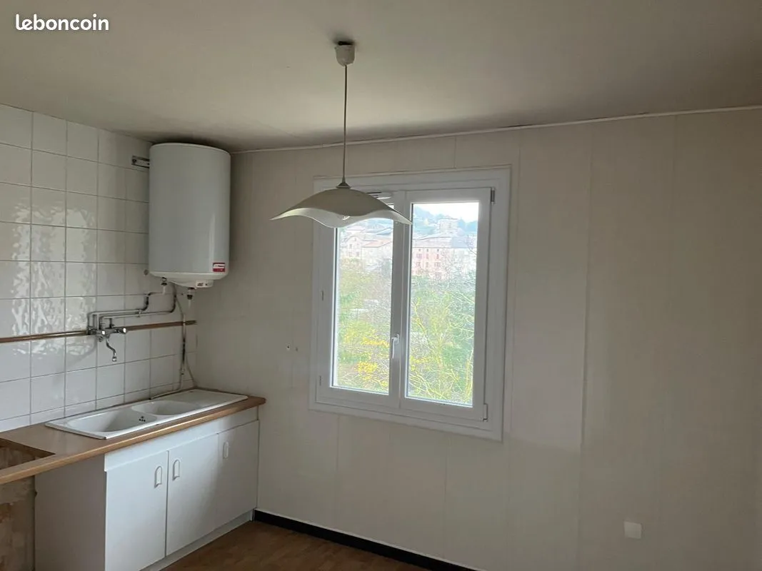 Ensemble immobilier - Photo 1