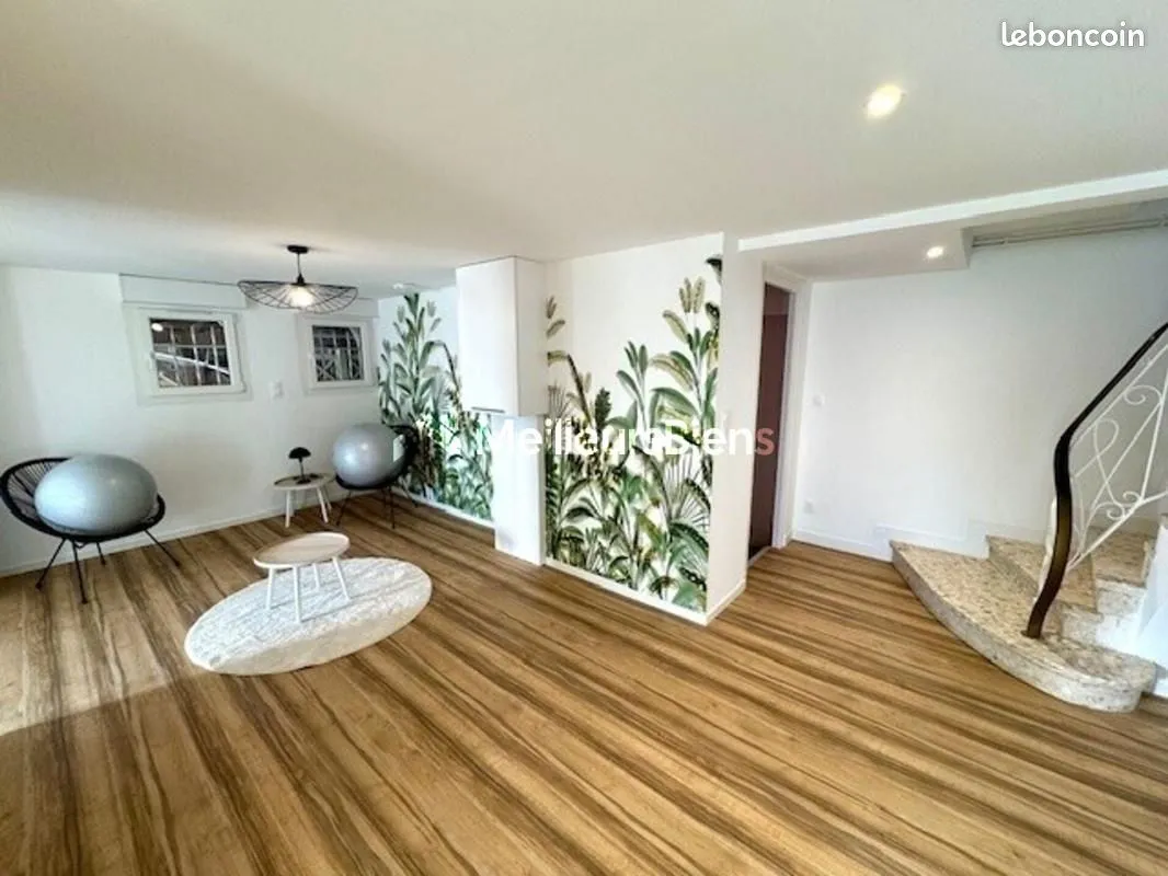 Immeuble 244 m² - Photo 1