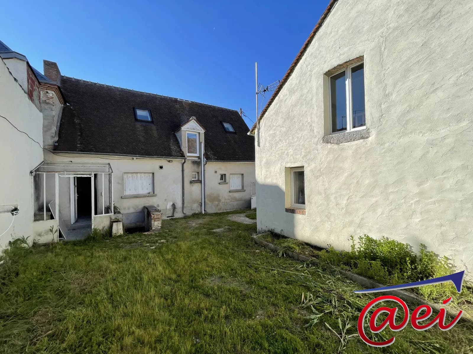 Immeuble de 2 appartements T4 + T2 sur un terrain de 245 m2 - Photo 1
