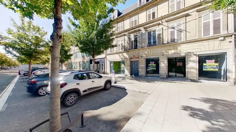 TRES BEL IMMEUBLE, EMPLACEMENT No 1 - Photo 1