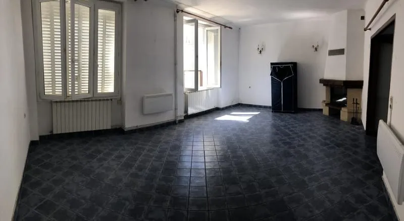 Immeuble 2 appartements + garages - Photo 1