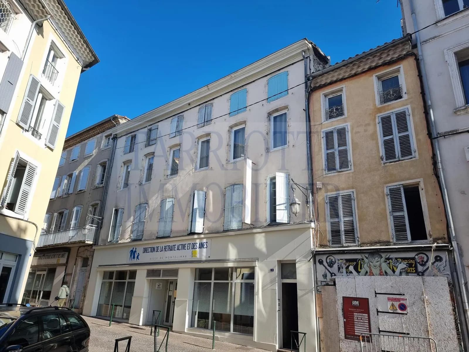 Immeuble 162 m² - Photo 1