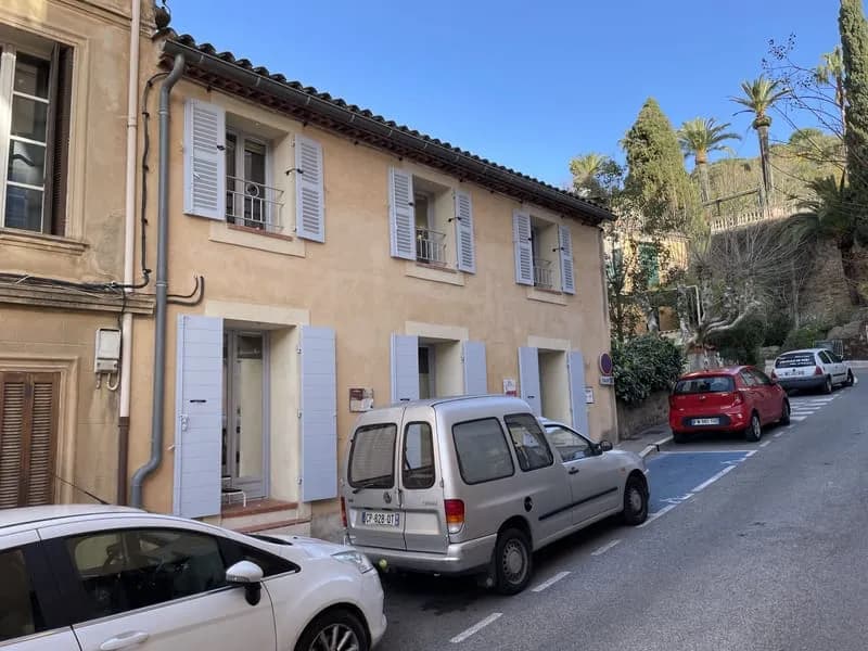 EXCLUSIVITE Immeuble de 450 m2, avec garages, au coeur du vi - Photo 1