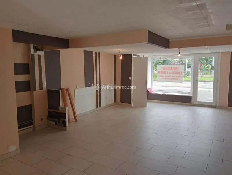 VILLAINES LA JUHEL - Ensemble immobilier - Photo 1