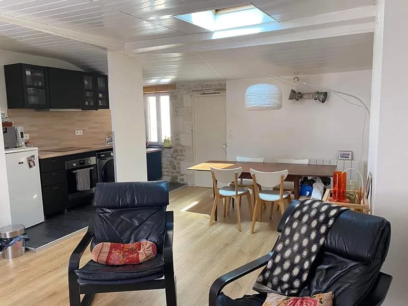A VENDRE LA ROCHELLE CENTRE VILLE IMMEUBLE DE 80 M2 - Photo 1