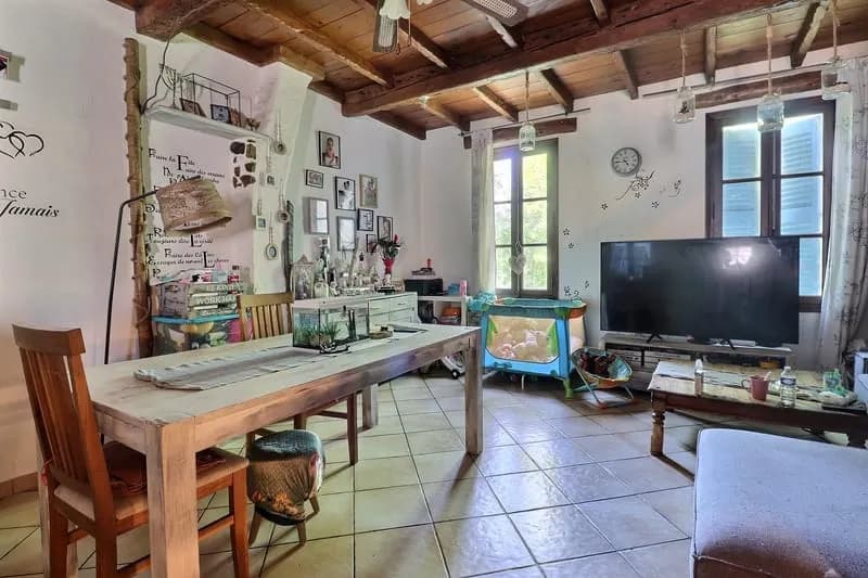 Immeuble 146 m² - Photo 1