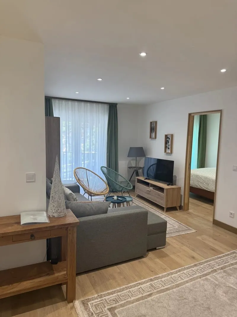 EXCLUSIVITÉ - Immeuble de 11 appartements - Photo 1