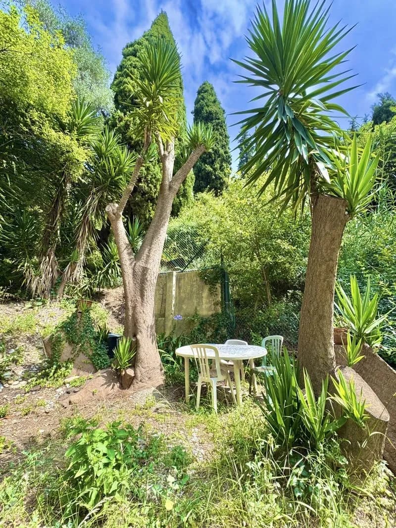 FABRON NICE OUEST — 3 PIÈCES TRAVERSANT 63m² AVEC TERRASSE, BALCON, PARKING ET IMMEUBLE RÉNOVÉ - Photo 1