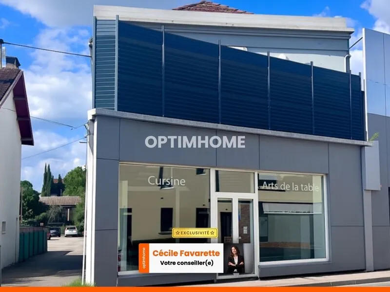 Une adresse de choix au coeur de Villeneuve Sur Lot, alliant visibilité commerciale et confort résidentiel - Photo 1