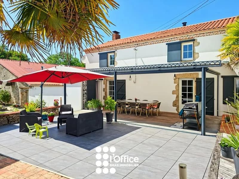 Sainte Flaive des Loups, Ensemble immobilier de 2 maisons! - Photo 1