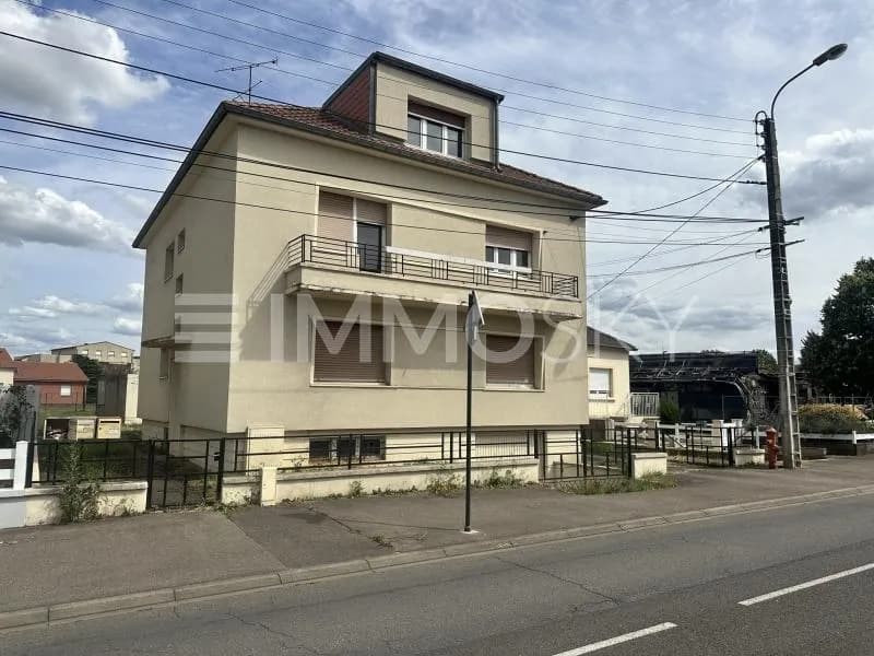 M573112 Exclusif Immeuble Yutz 3 appartements vides terrasse garage - Photo 1