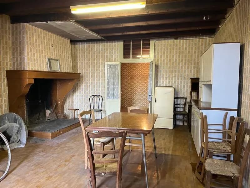Maison en pierre de 3 pièces principales - Photo 1
