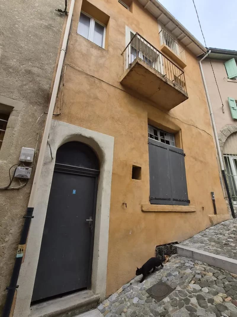 Bel opportunité immeuble de 110m2, centre historique de Roma - Photo 1