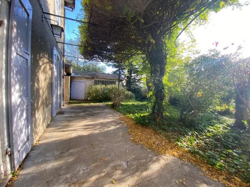 SAINT LAURENT DU PAPE ensemble immobilier - Photo 1