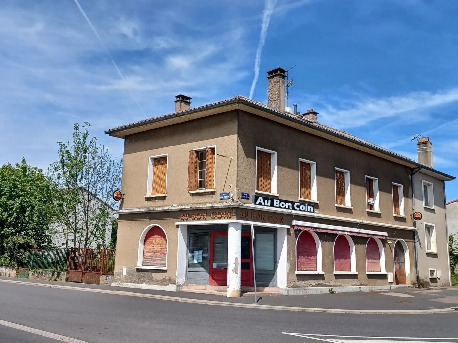 Immeuble 230 m² - Photo 1