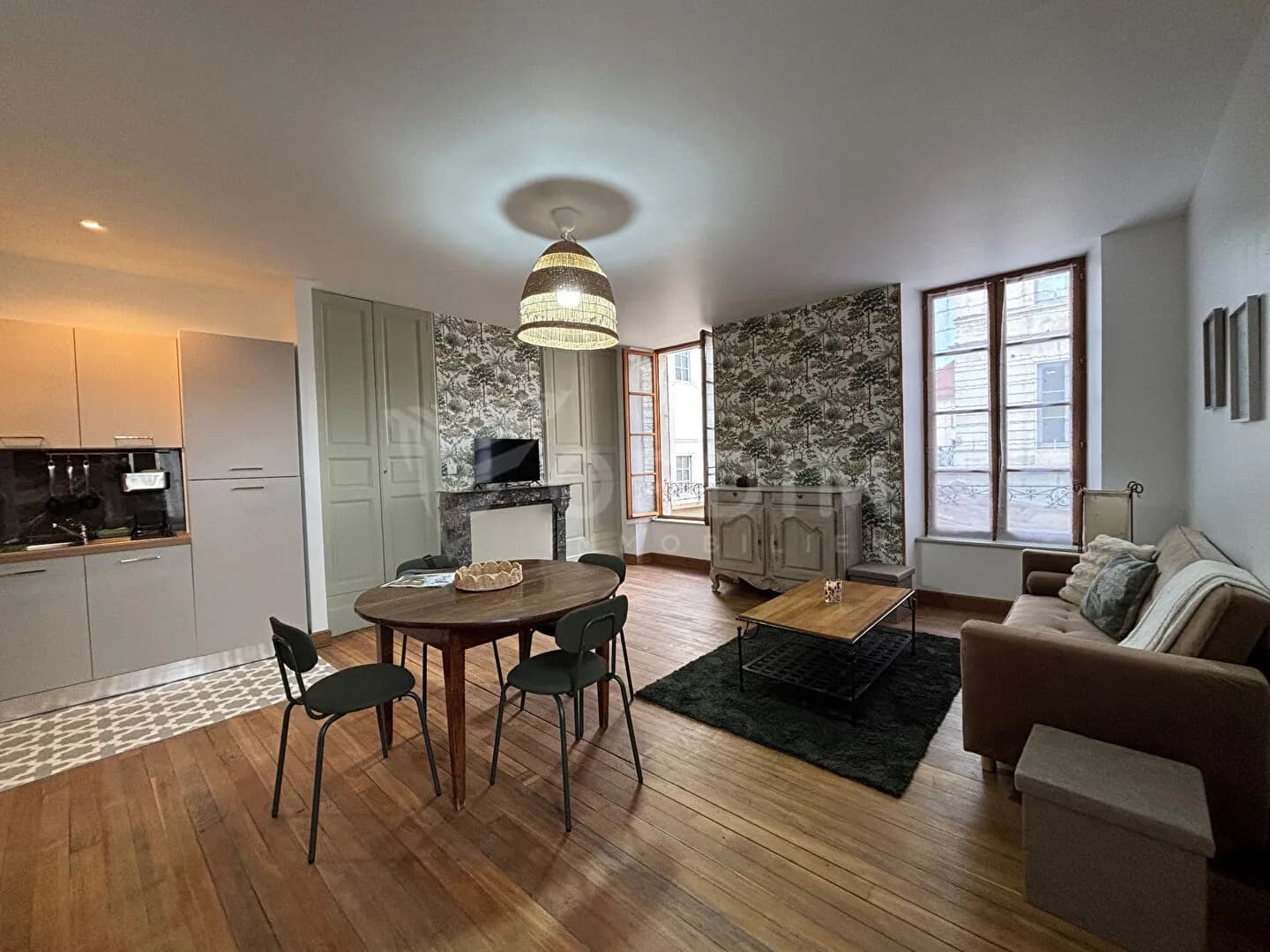 immeuble Tonnerre - Photo 1