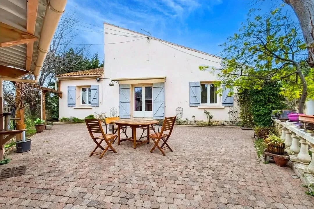 Ensemble immobilier de 2 maisons sur 1100 m2 de terrain - Photo 1
