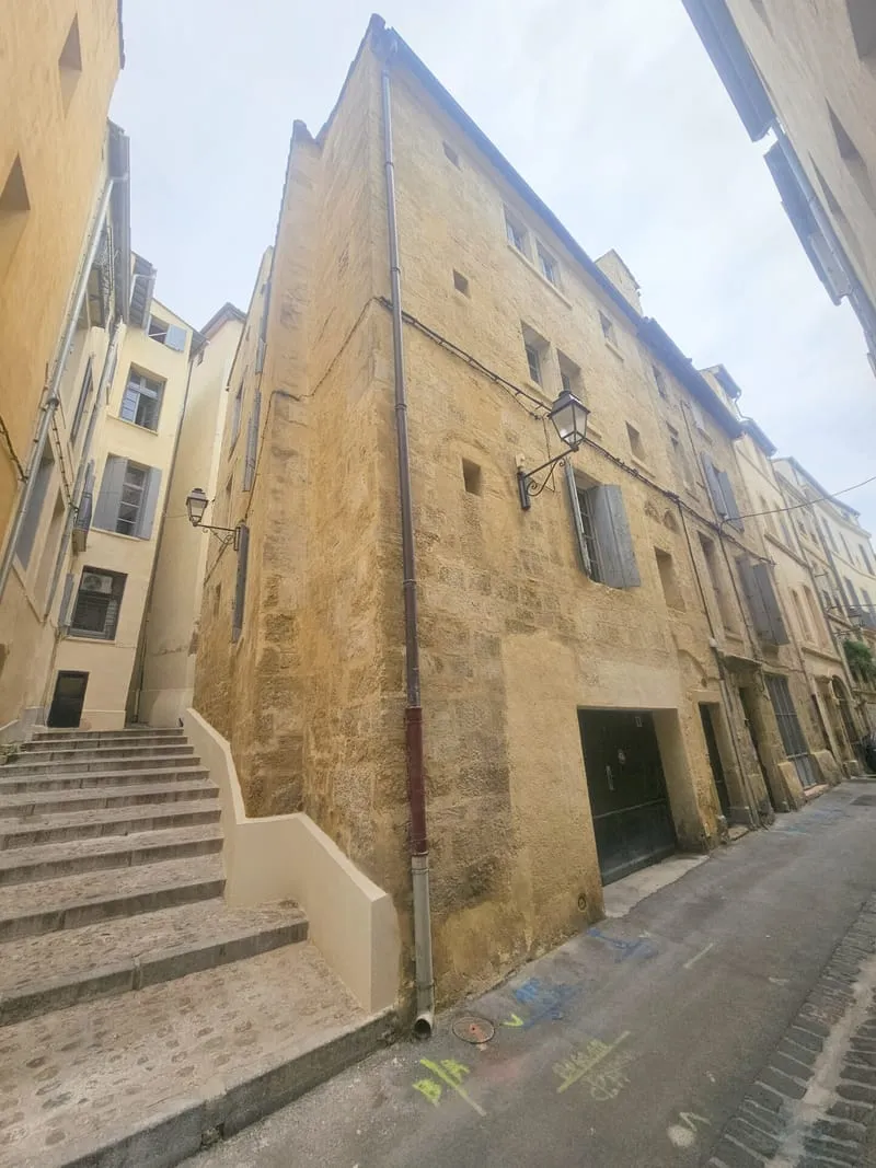 Dépt Hérault (34), à vendre MONTPELLIER Immeuble de 187 m2 e - Photo 1