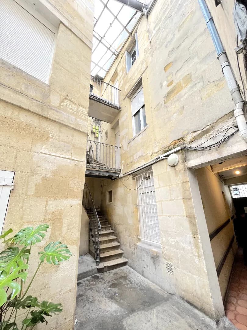 A VENDRE IMMEUBLE DE RAPPORT 3 APPARTEMENTS - SECTEUR BORDEAUX CAPUCINS / COURS DE LA MARNE - Photo 1