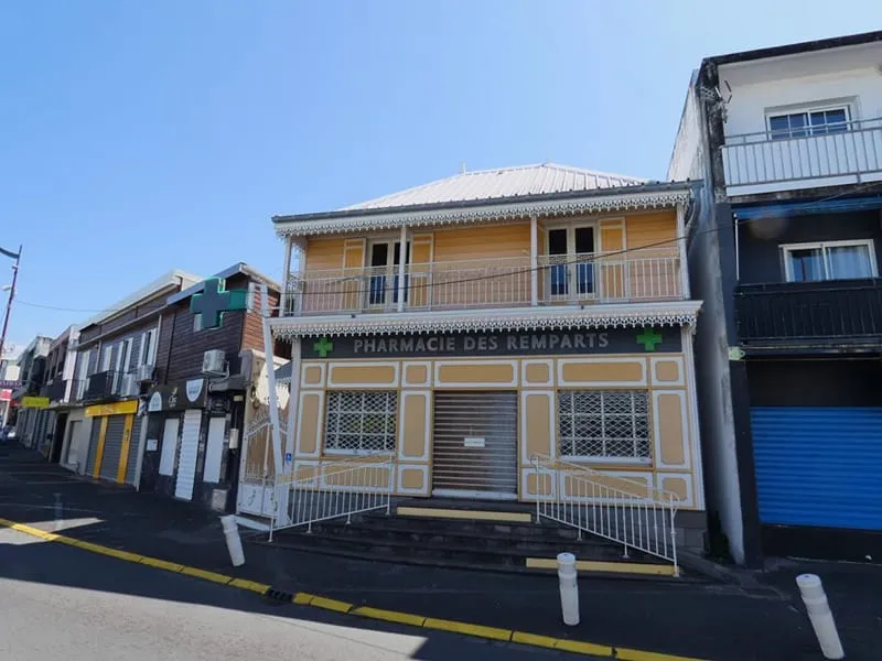 97480 Saint Joseph ensemble immobilier env 280m² sur 610m² centre ville - Photo 1