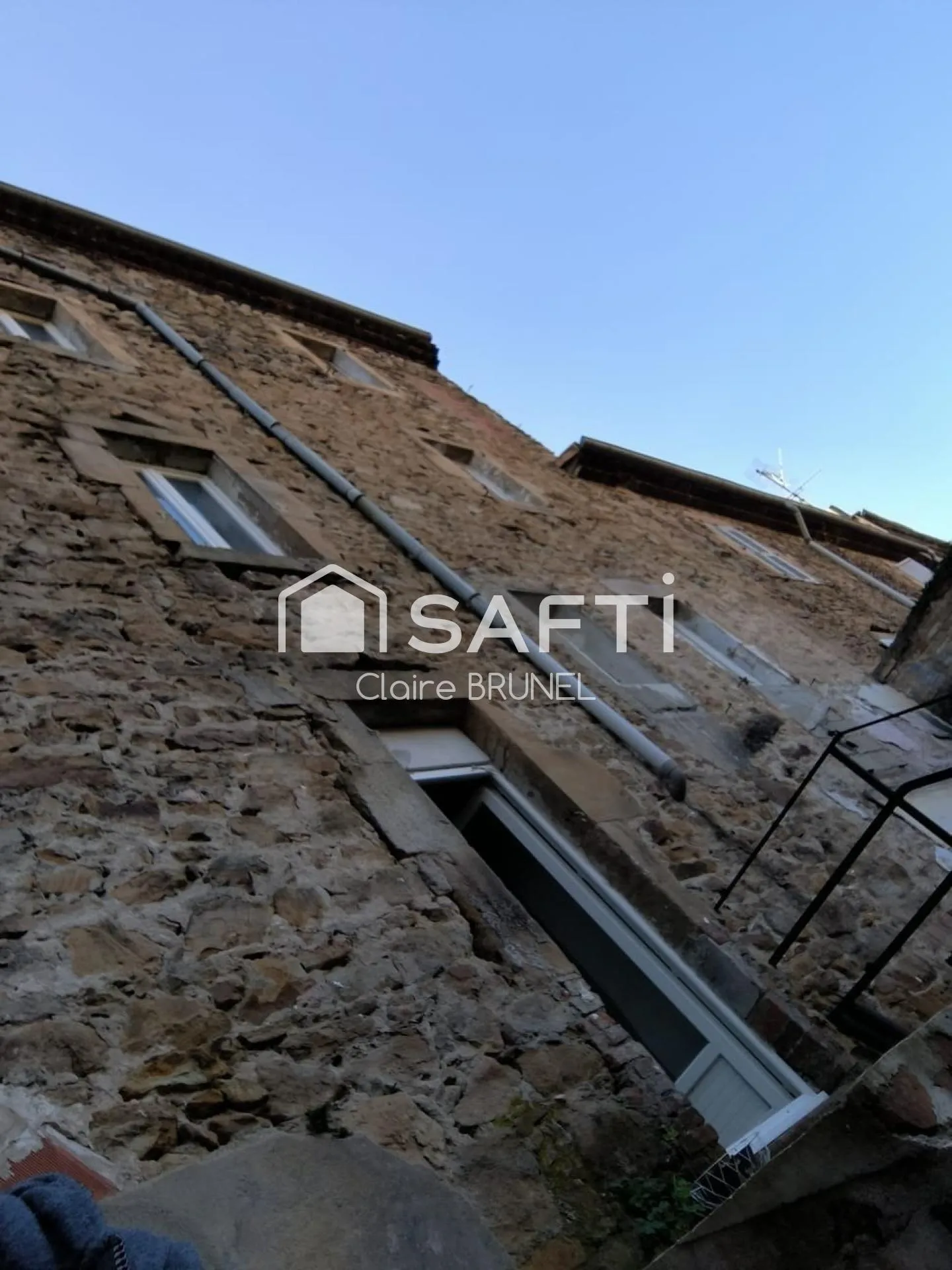 IMMEUBLE DE RAPPORT - Photo 1