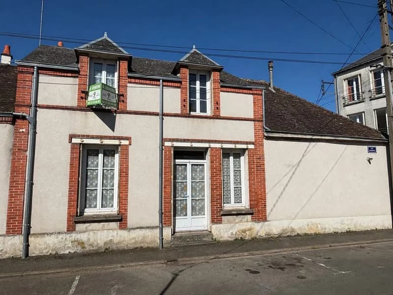IMMEUBLE DE RAPPORT (Possibilité de louer 2 maisons) CENTR - Photo 1