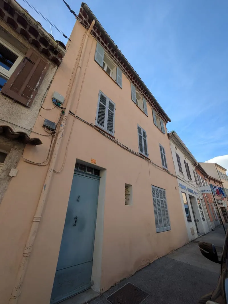 COEUR DE LA GARDE - IMMEUBLE DE RENDEMENT - 3 APPARTEMENTS D - Photo 1