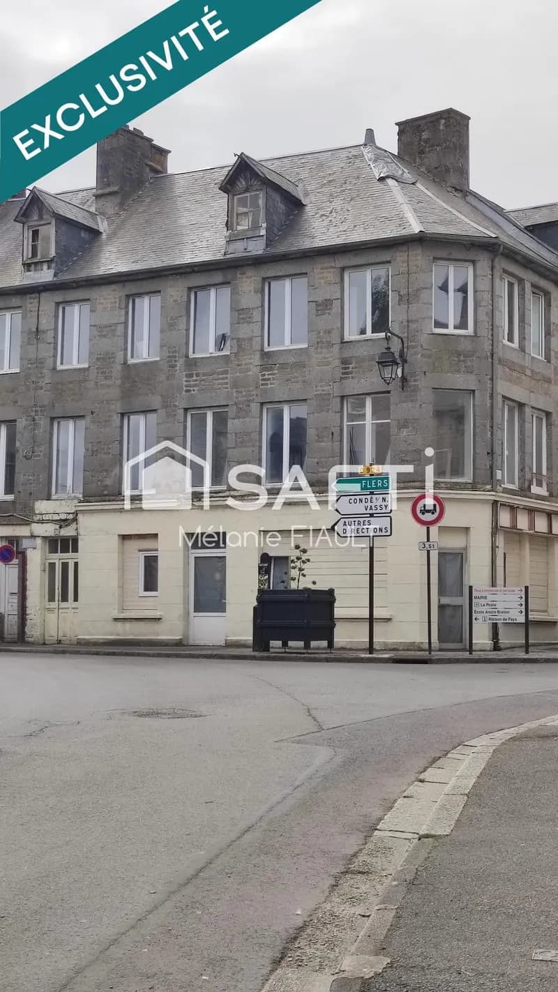 Immeuble de 162 m ² à rénover, au coeur de Tinchebray. - Photo 1