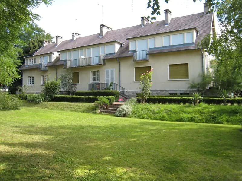 TRES BEL IMMEUBLE IDEAL INVESTISSEUR - Photo 1