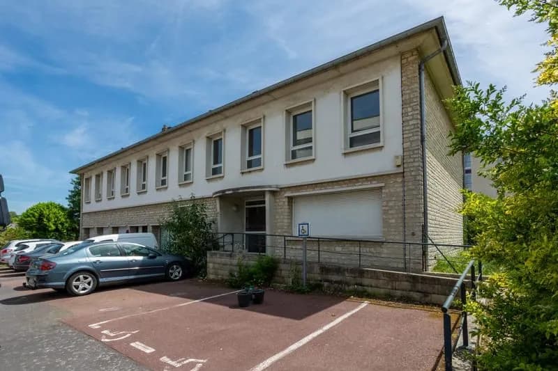 Immeuble de bureau - 486 m² - Bayeux (14) - Photo 1