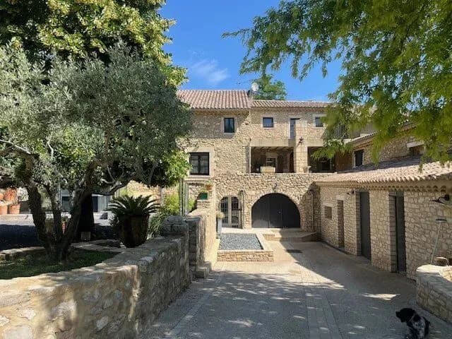 Ensemble immobilier de caractère à fort potentiel locatif - Photo 1