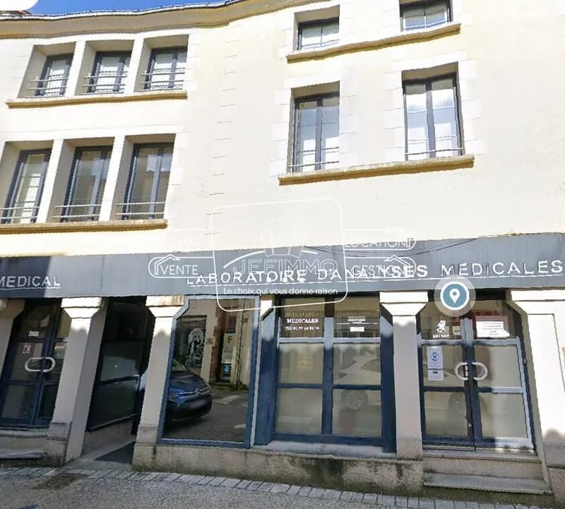IMMEUBLE LES HERBIERS - PLEIN CENTRE - Photo 1