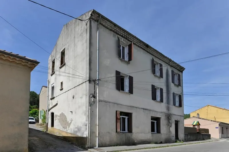 Immeuble de 9 pièces de 250 m² à Bessèges - Photo 1