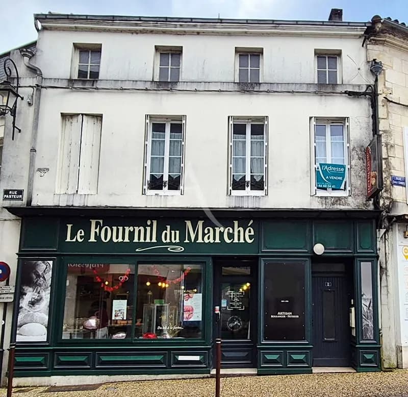 Immeuble mixte commercial et habitation - Photo 1