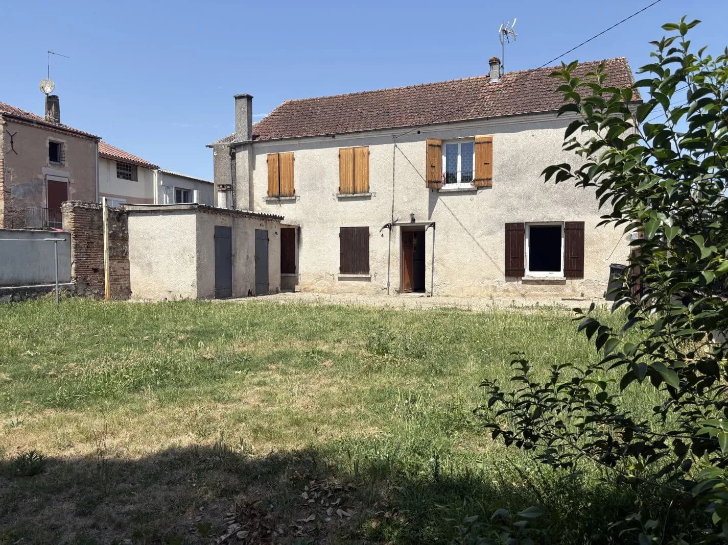 Immeuble - Photo 1