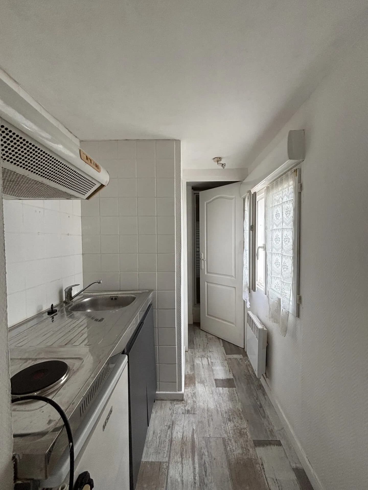 ENSEMBLE IMMOBILIER A RENOVER DE 121 M2 SUR UN TERRAIN CLOS - Photo 1