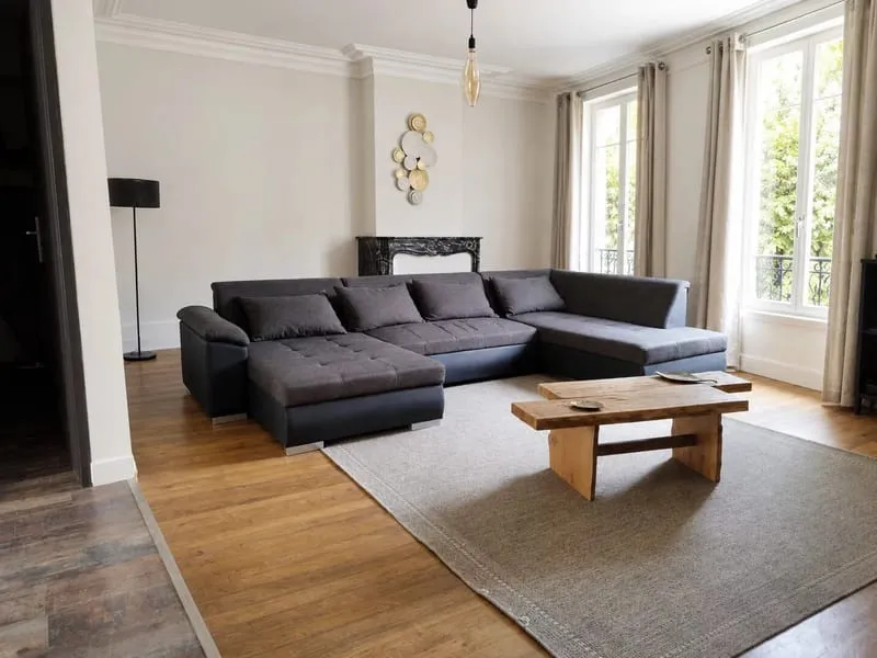 Immeuble de caractère de 10 pièces à Sedan, 312 m² - Photo 1