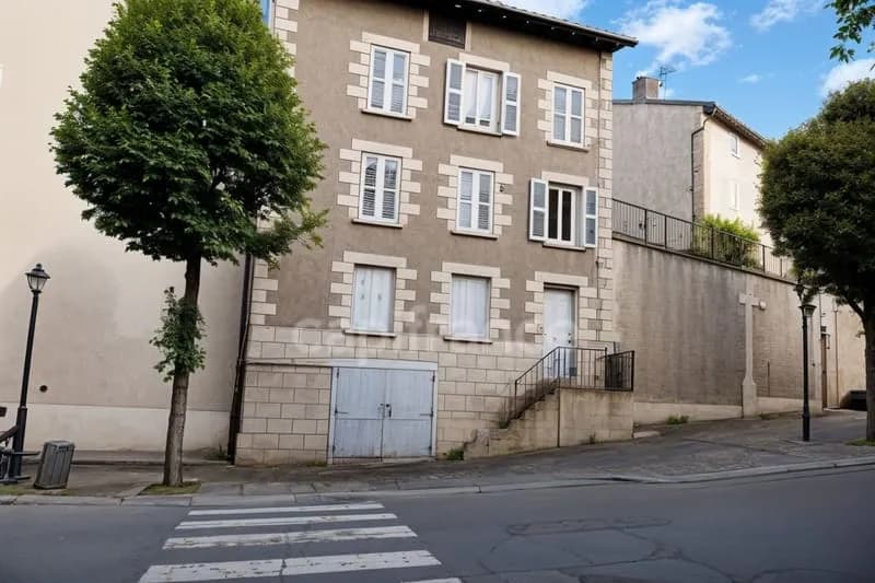 Immeuble de rapport - 3 appartements - Maurs (15) - Photo 1