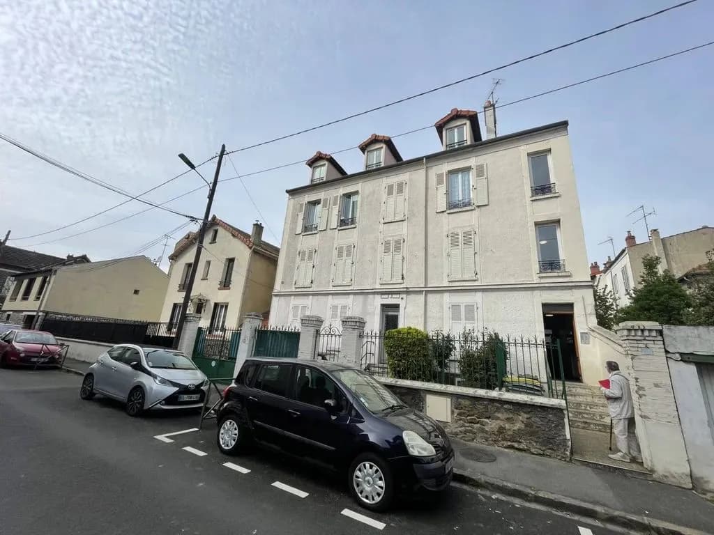 Immeuble de rapport 15 pièces 274 m² - Photo 1