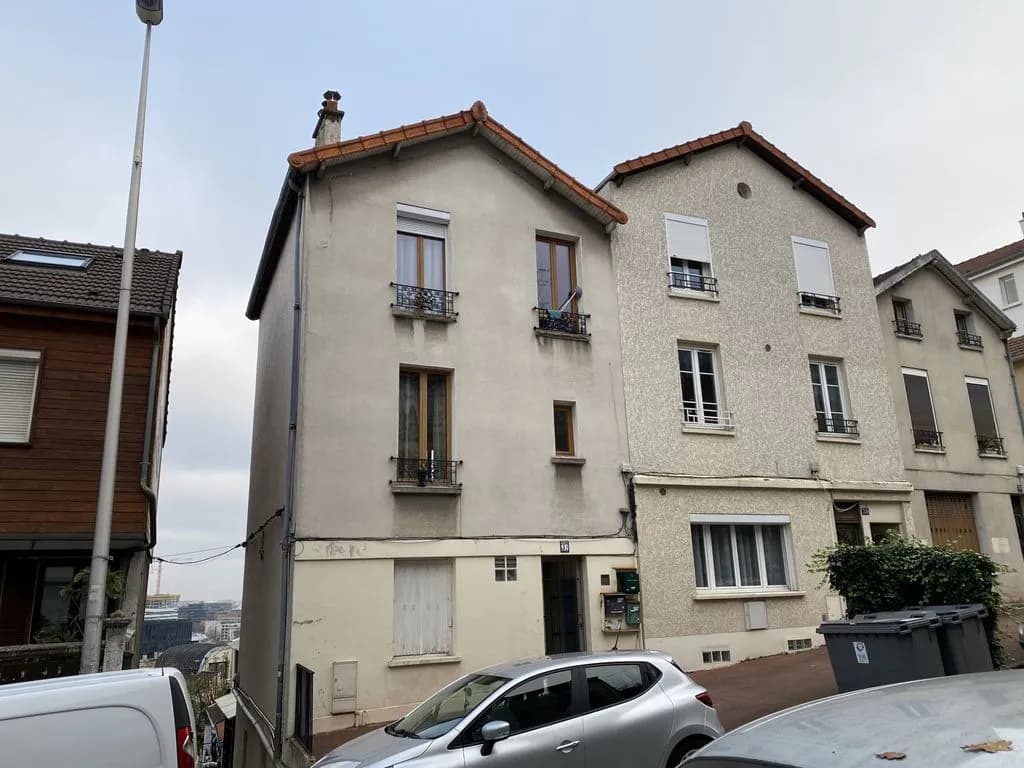 Immeuble de rapport 21 pièces 350 m² - Photo 1